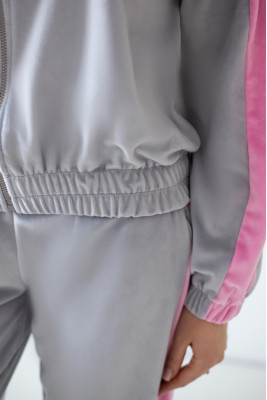 Костюм жіночий